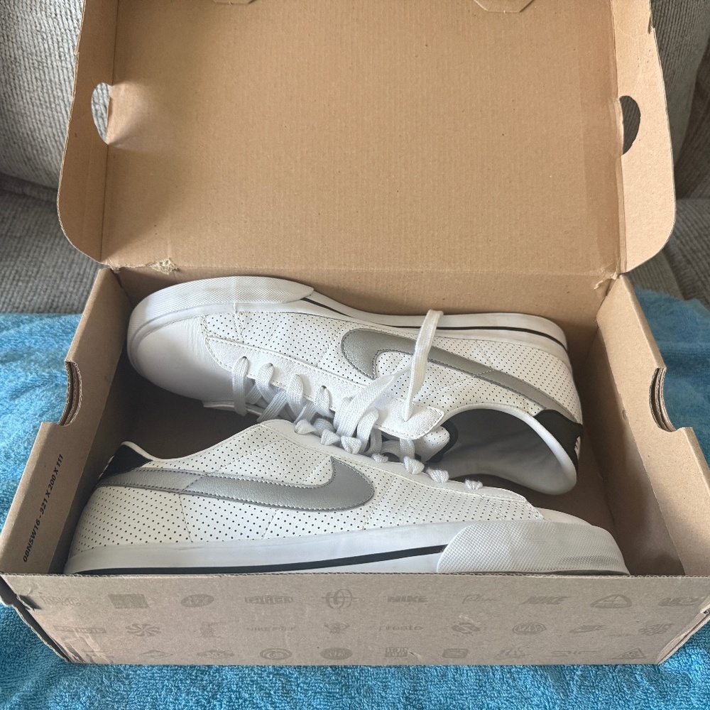 Nike Sweet Classic Leather Sz. 10